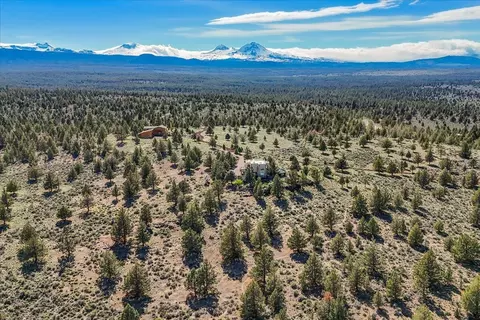 View/Area - 65580 Sisemore Rd, Bend, OR 97703 photo 2 of 5