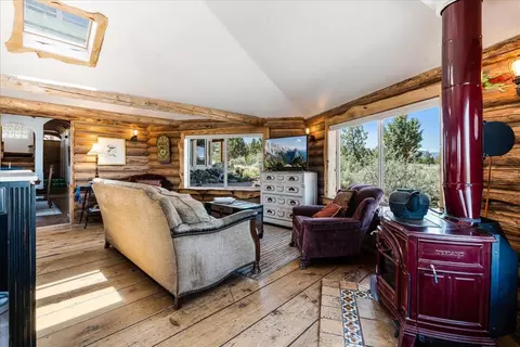 Living - 65580 Sisemore Rd, Bend, OR 97703 photo 1 of 3