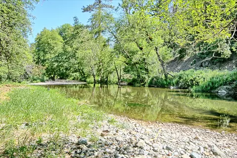 199 Powell Creek Rd, Williams, OR 97544