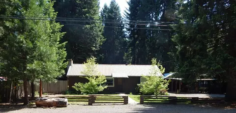 348 Red Blanket Rd, Prospect, OR 97536