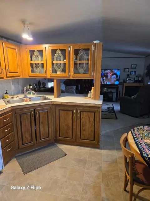 470 Old Hwy 62 #2, Eagle Point, OR 97524
