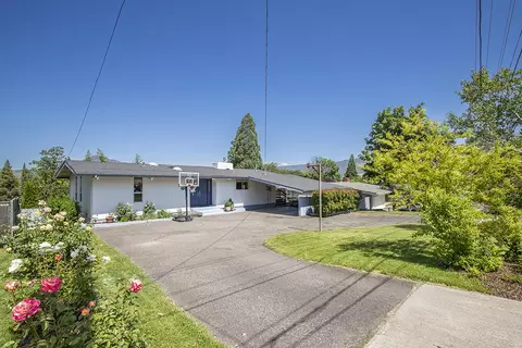2525 Argonne Ave, Medford, OR 97504