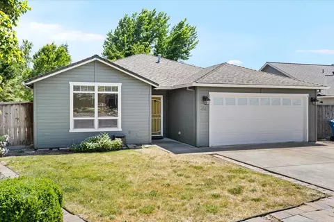 414 Westminster Dr, Eagle Point, OR 97524