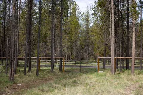 55659 Swan Rd, Bend, OR 97707 photo 20