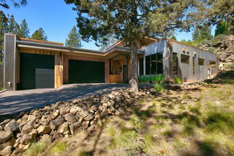 19476 SW Century Dr #1 & 2, Bend, OR 97702