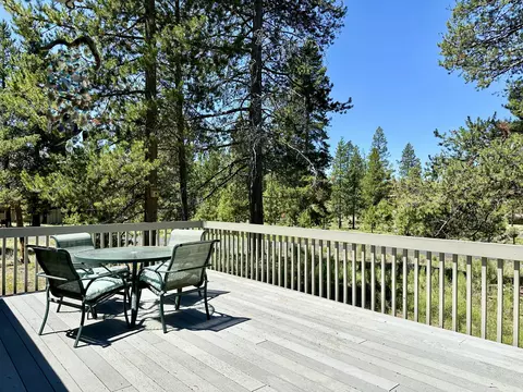 17692 Rogue Ln, Sunriver, OR 97707 photo 28