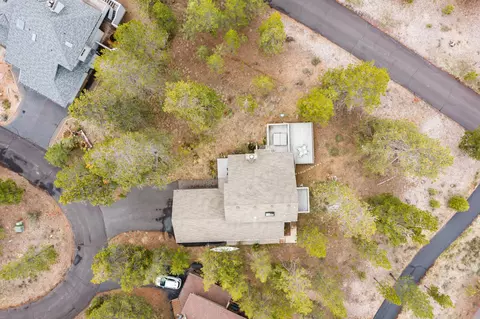 17692 Rogue Ln, Sunriver, OR 97707 photo 32