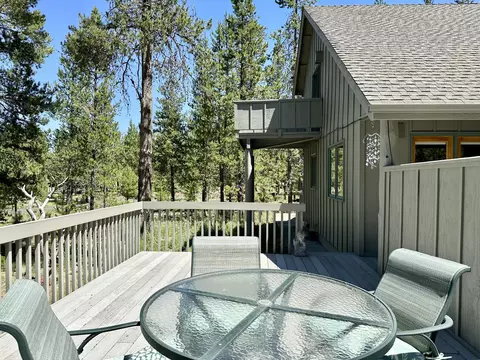 17692 Rogue Ln, Sunriver, OR 97707 photo 29