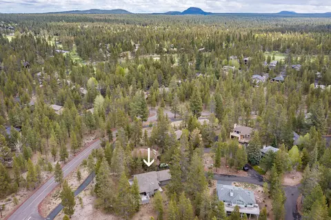 17692 Rogue Ln, Sunriver, OR 97707 photo 30