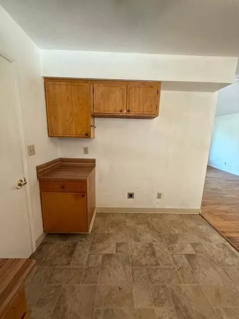 Kitchen - 236 S Caves Ave, Cave Junction, OR 97523 photo 4 of 4