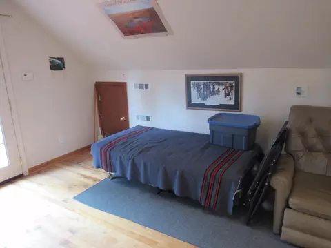 Bedroom - 39051 Twin River Dr, Chiloquin, OR 97624 photo 1 of 1