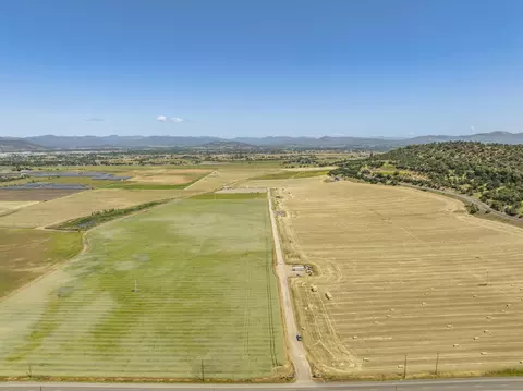 3103 E Vilas Rd, Medford, OR 97502