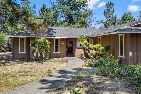 21024 Denning Dr, Bend, OR 97702 photo 3