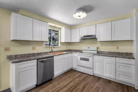 21024 Denning Dr, Bend, OR 97702 photo 11