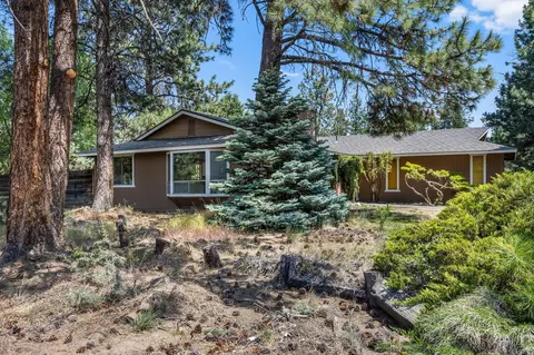 21024 Denning Dr, Bend, OR 97702 photo 2