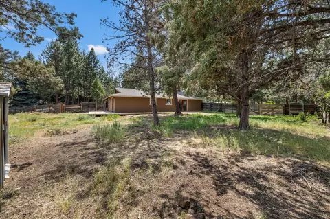 21024 Denning Dr, Bend, OR 97702 photo 30