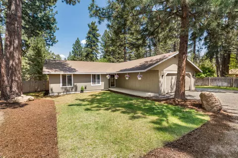 60068 Minnetonka Ln, Bend, OR 97702