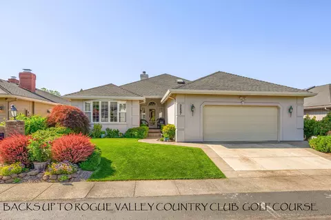 3227 Chandler Egan Dr, Medford, OR 97504