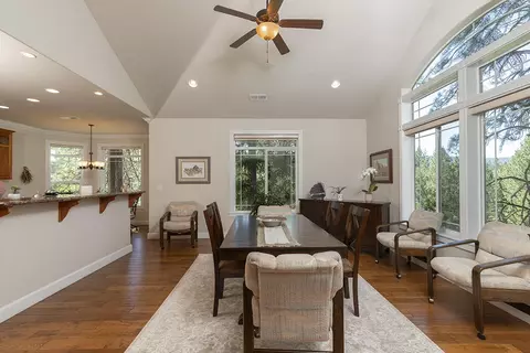 Dining - 1280 Marcy Loop Rd, Grants Pass, OR 97527 photo 1 of 2