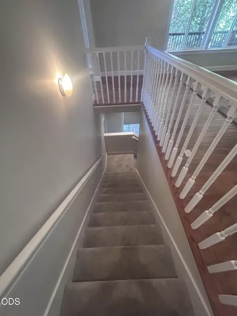 Entry Way - 1280 Marcy Loop Rd, Grants Pass, OR 97527 photo 2 of 3