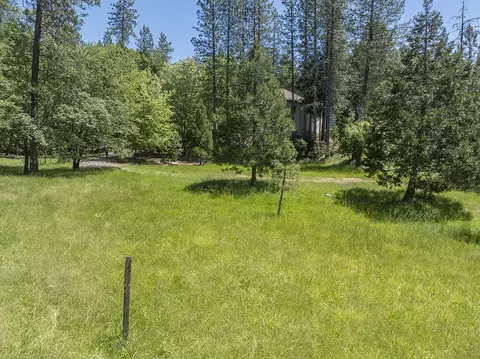 Exterior - 1280 Marcy Loop Rd, Grants Pass, OR 97527 photo 3 of 14