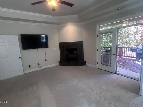 Living - 1280 Marcy Loop Rd, Grants Pass, OR 97527 photo 5 of 6