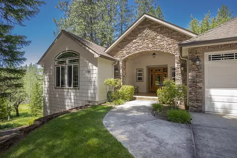 Exterior - 1280 Marcy Loop Rd, Grants Pass, OR 97527 photo 9 of 14