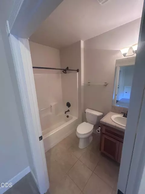 Bath - 1280 Marcy Loop Rd, Grants Pass, OR 97527 photo 6 of 6