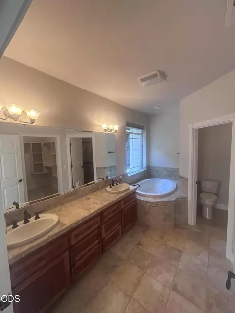 Bath - 1280 Marcy Loop Rd, Grants Pass, OR 97527 photo 1 of 6