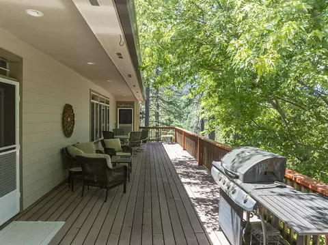 Exterior - 1280 Marcy Loop Rd, Grants Pass, OR 97527 photo 7 of 14