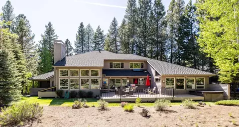 58160 Mcnary Ln, Sunriver, OR 97707