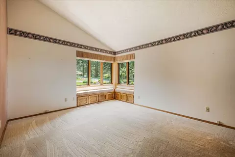 Bedroom - 20386 White Pass, Bend, OR 97702 photo 2 of 3