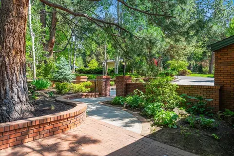 Exterior - 20386 White Pass, Bend, OR 97702 photo 6 of 10