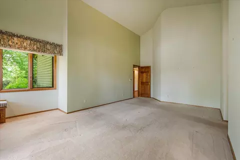 Bedroom - 20386 White Pass, Bend, OR 97702 photo 1 of 3