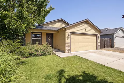 1157 Peachwood Ct, Medford, OR 97501