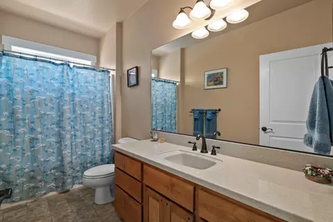 4 Meadowfield Cir, Eagle Point, OR 97524 photo 21