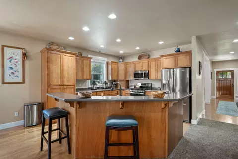 4 Meadowfield Cir, Eagle Point, OR 97524 photo 6