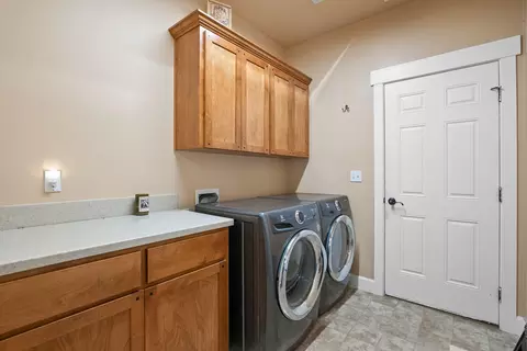 4 Meadowfield Cir, Eagle Point, OR 97524 photo 24