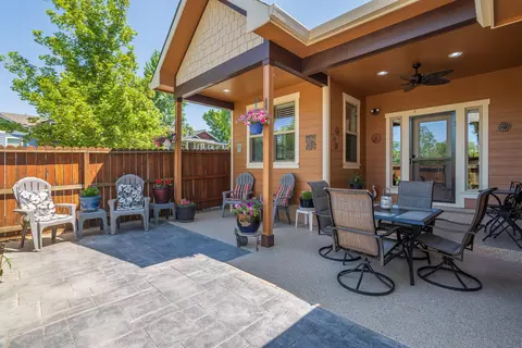 4 Meadowfield Cir, Eagle Point, OR 97524 photo 28