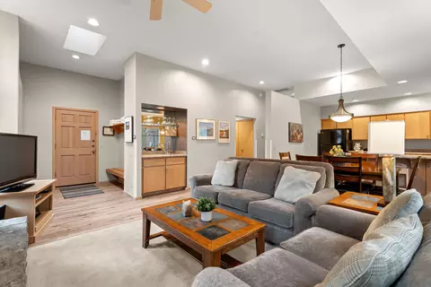57357 Beaver Ridge Loop #22, Sunriver, OR 97707