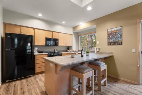 Kitchen - 57357 Beaver Ridge Loop #22, Sunriver, OR 97707 photo 2 of 2