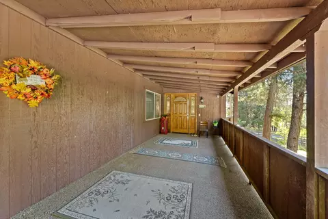 Exterior - 905 Summit Loop, Grants Pass, OR 97527 photo 18 of 18