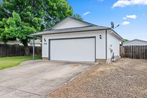 Exterior - 356 Candis Dr, Eagle Point, OR 97524 photo 5 of 5