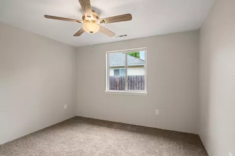 Bedroom - 356 Candis Dr, Eagle Point, OR 97524 photo 1 of 6