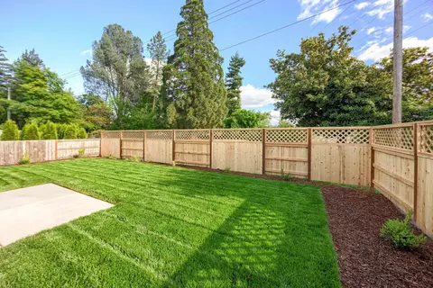 358 Cascade Dr, Central Point, OR 97502 photo 42