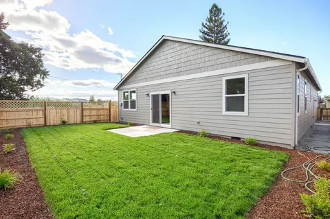 358 Cascade Dr, Central Point, OR 97502 photo 37