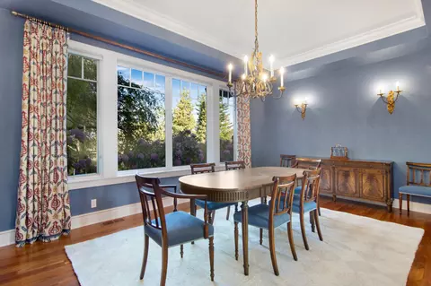 Dining - 64950 Collins Rd, Bend, OR 97703 photo 4 of 6