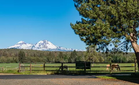 Exterior - 64950 Collins Rd, Bend, OR 97703 photo 22 of 23