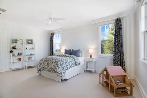 Bedroom - 64950 Collins Rd, Bend, OR 97703 photo 5 of 7
