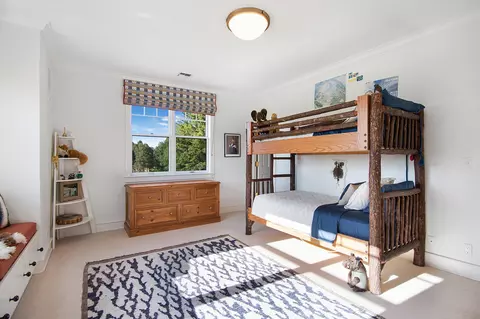 Bedroom - 64950 Collins Rd, Bend, OR 97703 photo 6 of 7